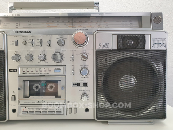 sanyo-m-x920k-boombox-20230824_165655